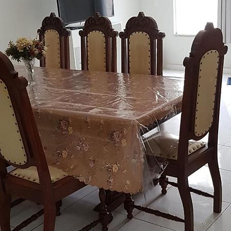 Sobrado 4 Amplo E Confortavel Em Condominio Corumbá Kültér fotó