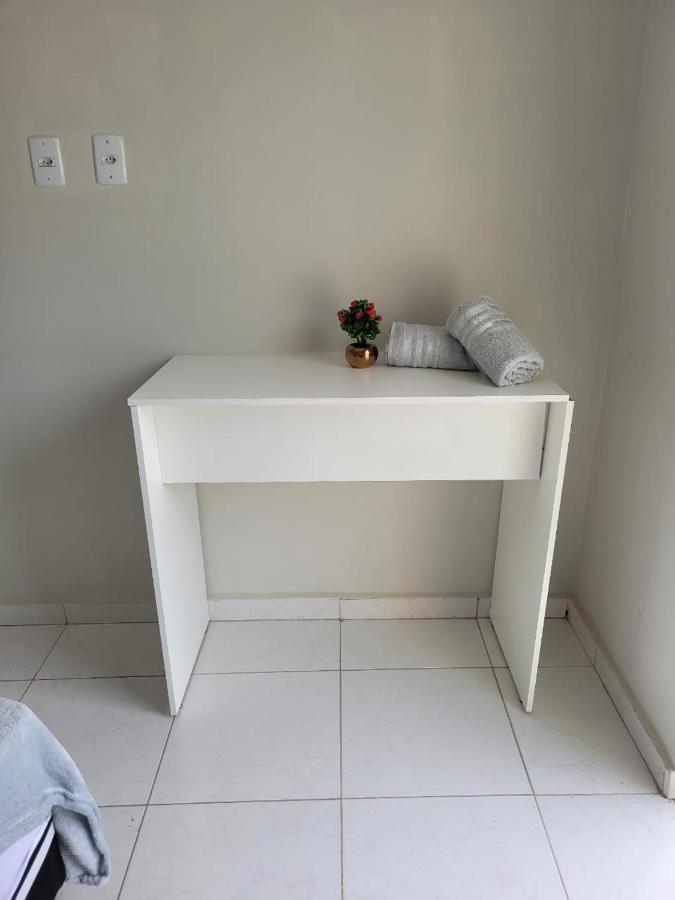 Sobrado 4 Amplo E Confortavel Em Condominio Corumbá Kültér fotó