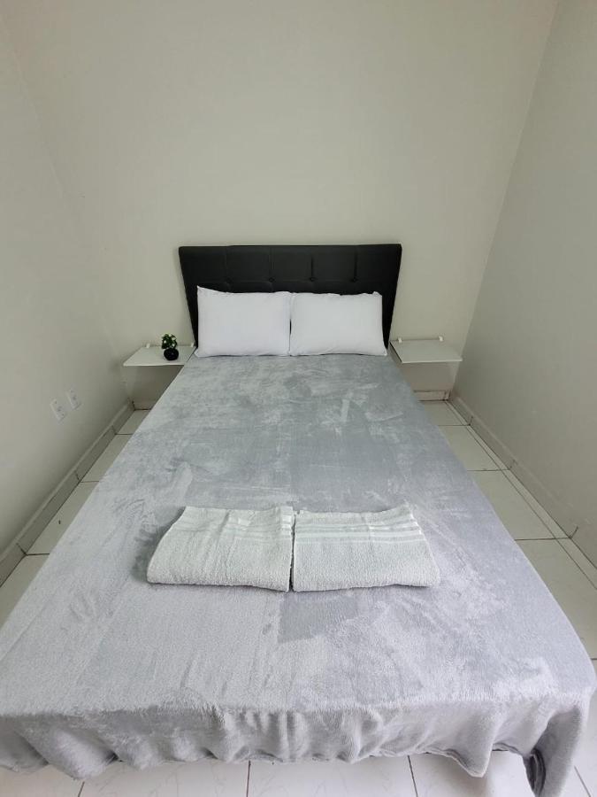 Sobrado 4 Amplo E Confortavel Em Condominio Corumbá Kültér fotó
